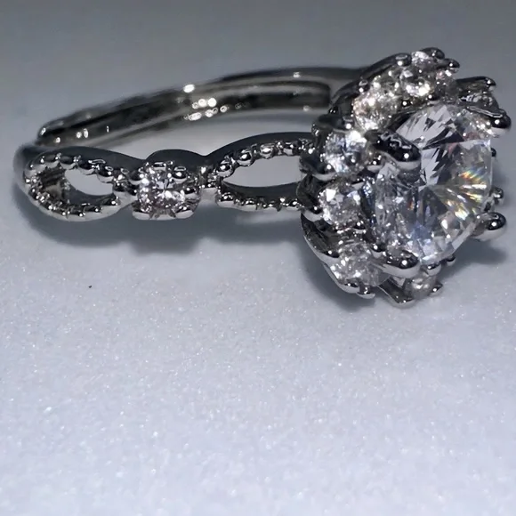 Silver Ring with 2.0 CT Diamond Simulate & Moissanite - Picture 7 of 16